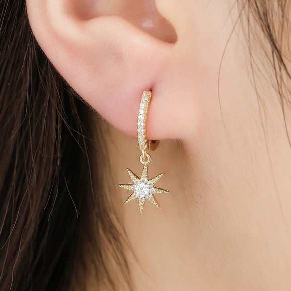 *NEW Gold Diamond Moon Star Huggie Hoop Earrings - Picture 2 of 8